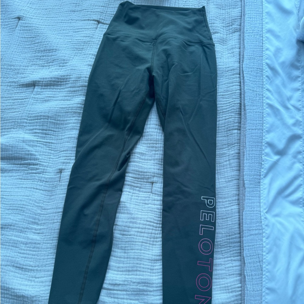 Peloton Cadence Leggings Army Green Pink Ombre Logo High Rise XS